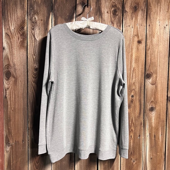 Torrid Active Grey Lace Up Back Detail Sweatshirt Long Sleeve Pullover Size 2X - Picture 4 of 13